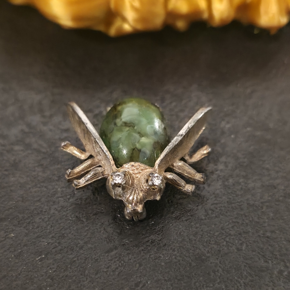 Vintage Bettle Cabochon Brooch